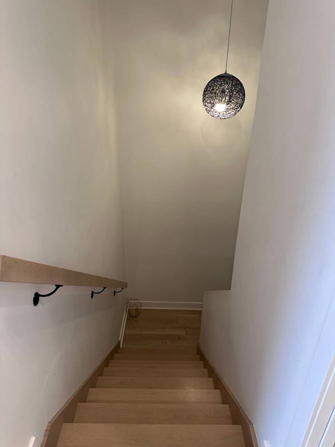 Adrien F's room