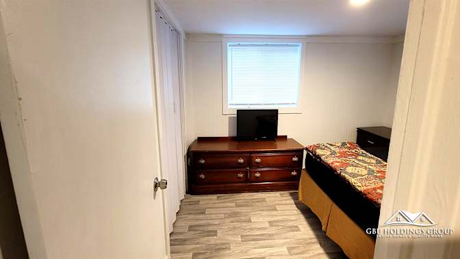 GBU Holdings Group's room