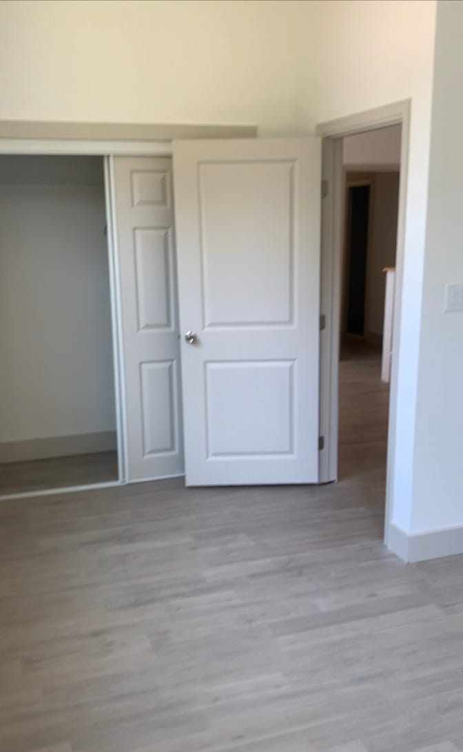 Alcove Rooms's room