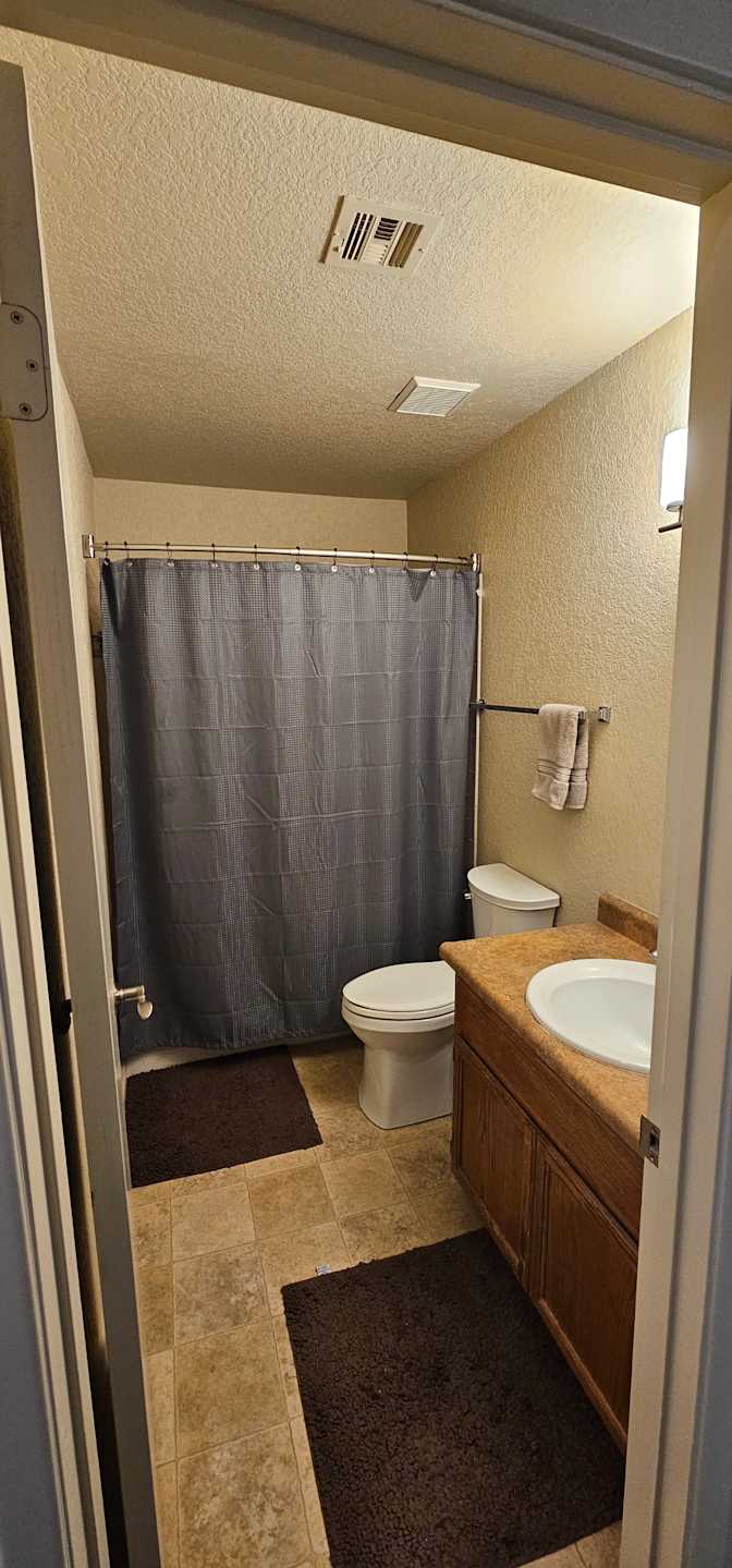 Thomas's room