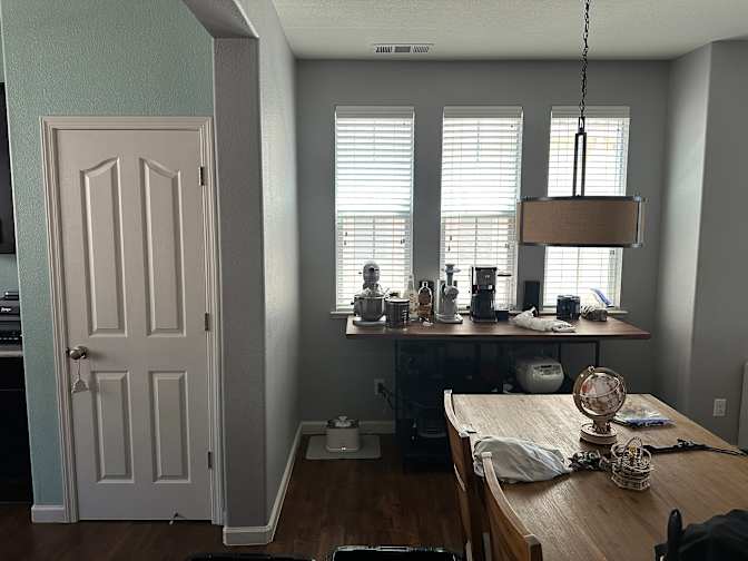 jay's room