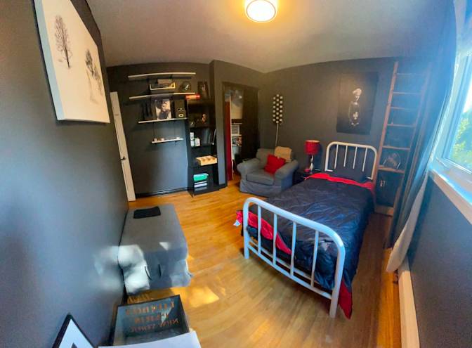 Brent McCombs's room