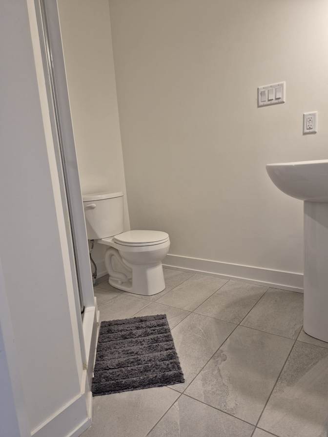 Meisam Rostaminia's room