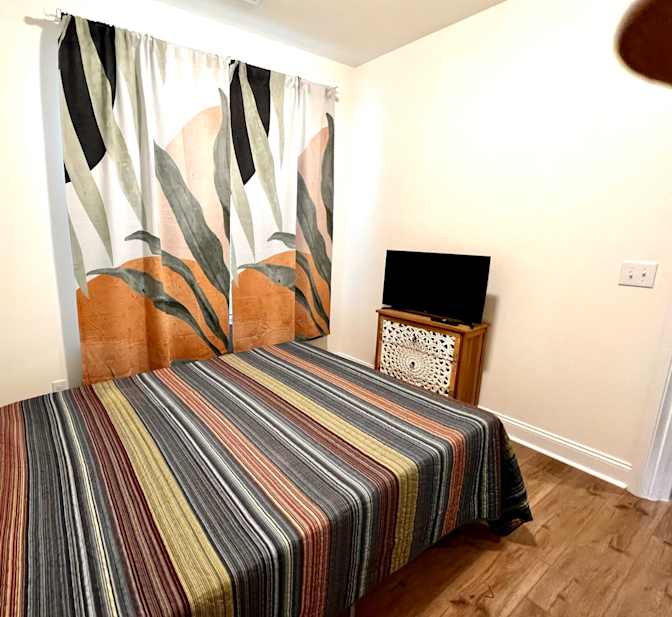 Alcove Rooms's room
