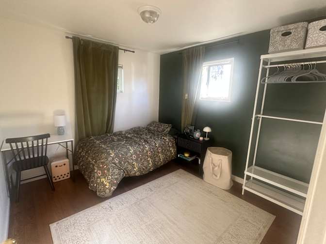 Veronica 's room