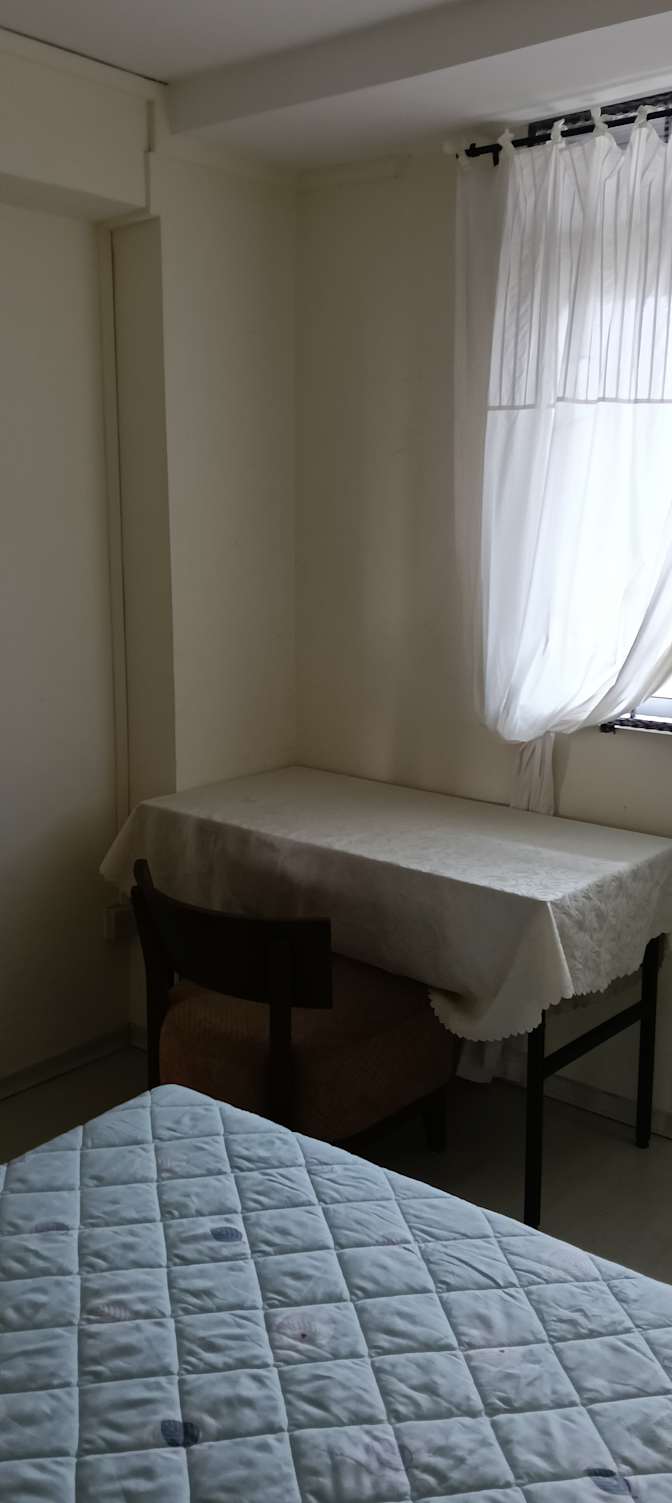 Yen's room