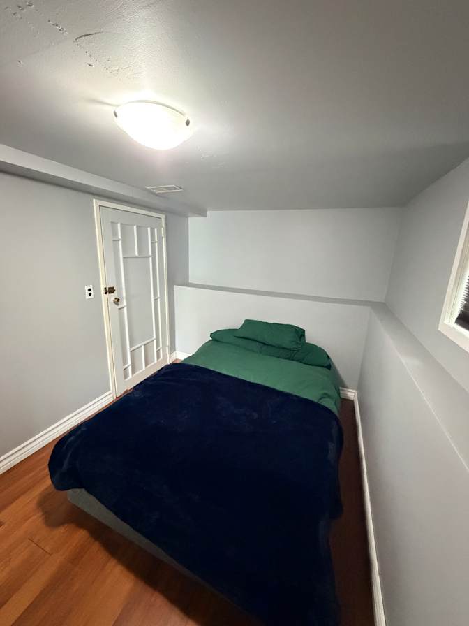 Josselyn's room