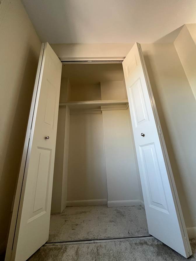 VUSAL's room