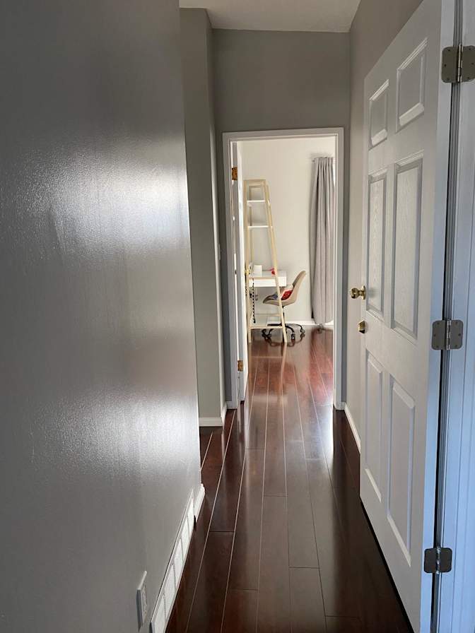 Tom's room
