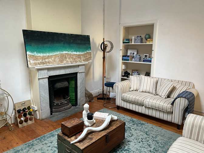 Vernon's room