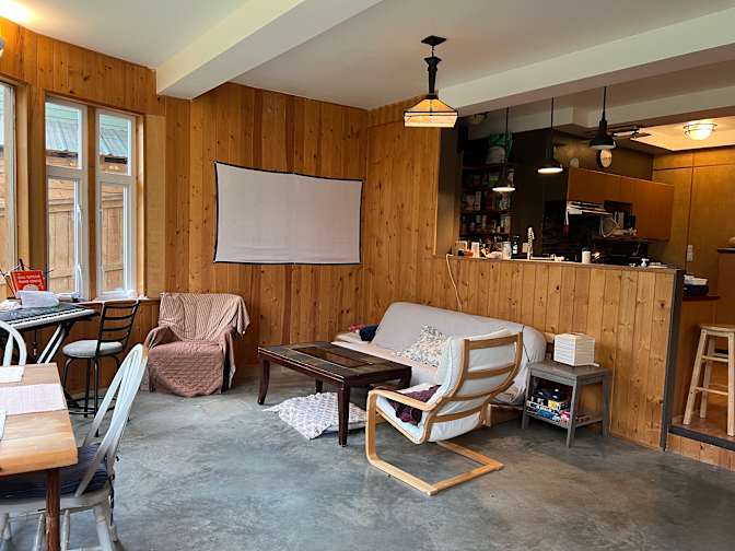 Apple's room