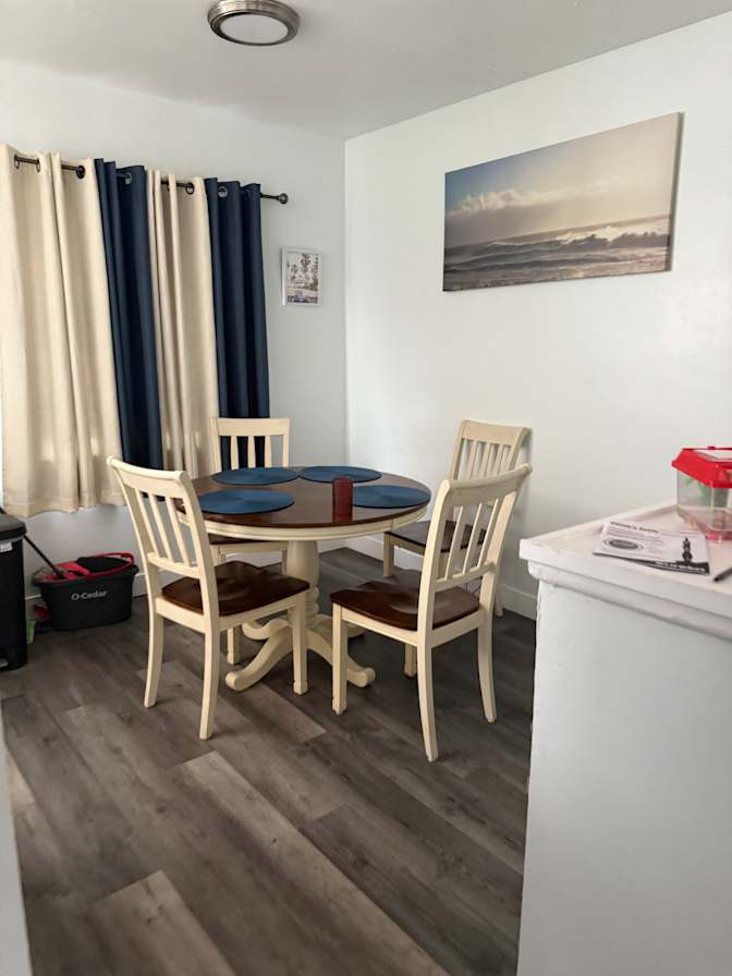 Ysemia's room