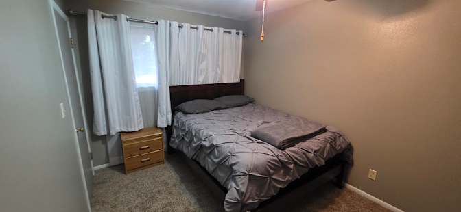 Frank Ramirez Jr's room