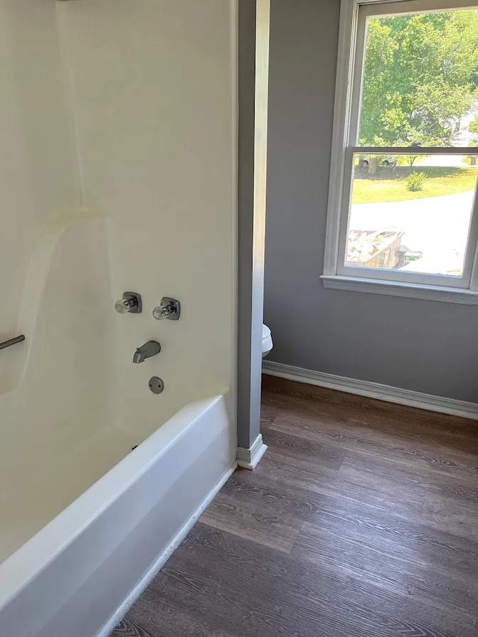 Alcove Rooms's room