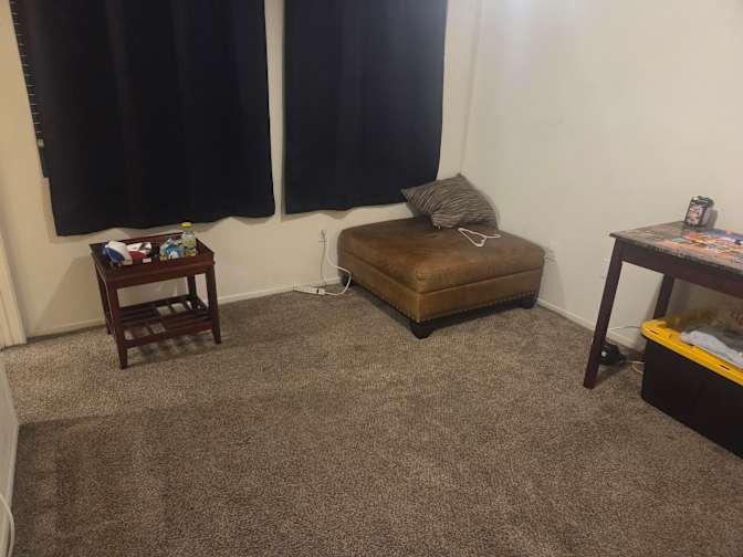 Tee's room