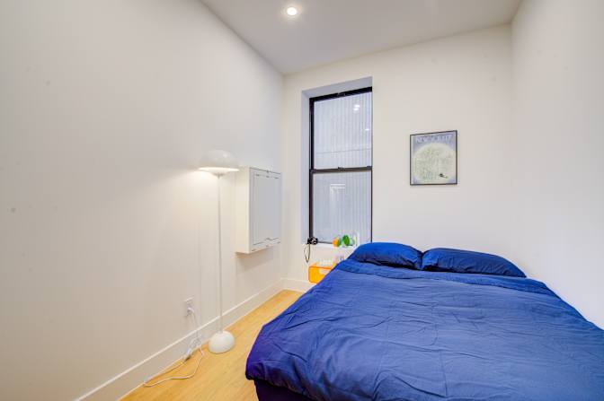 Liza's room