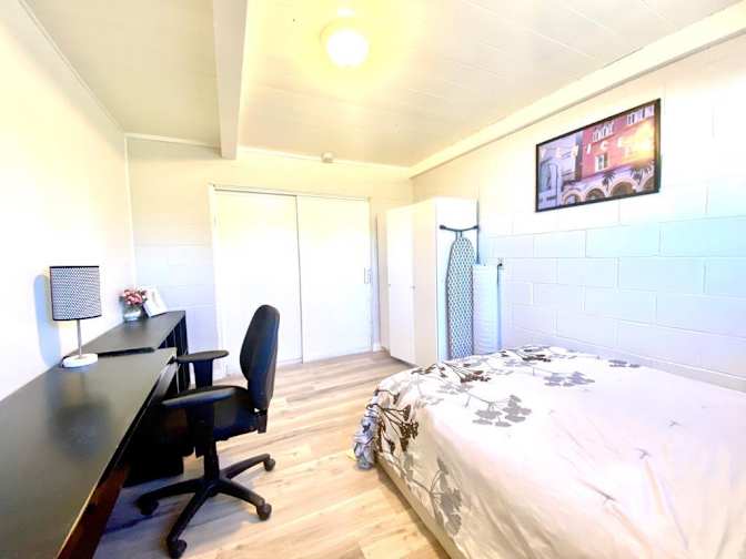 Ric's room