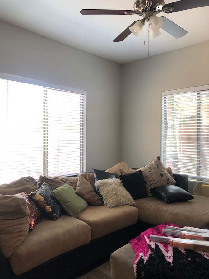 Lia Homes's room
