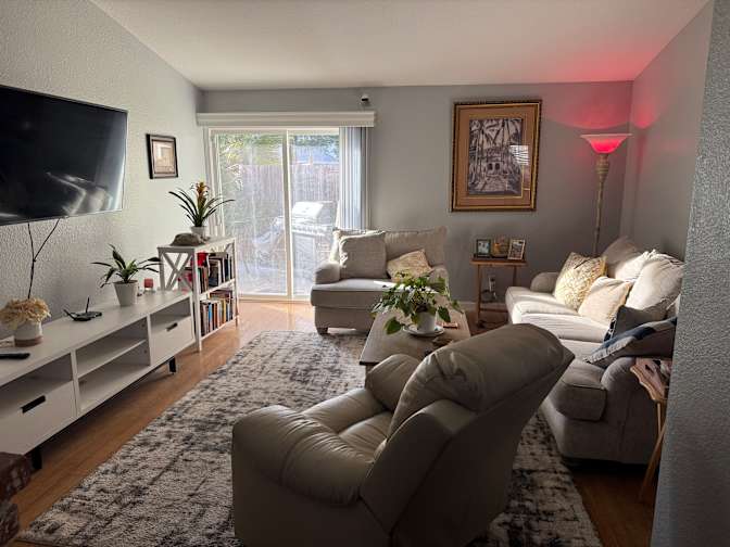 Tonys Rooms for rent's room