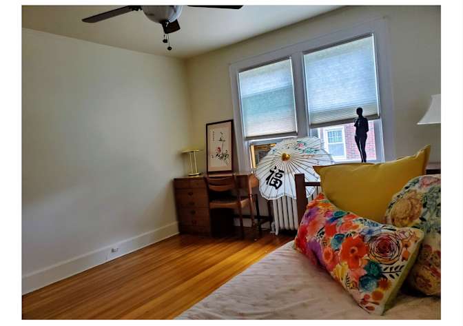 Lynn's room