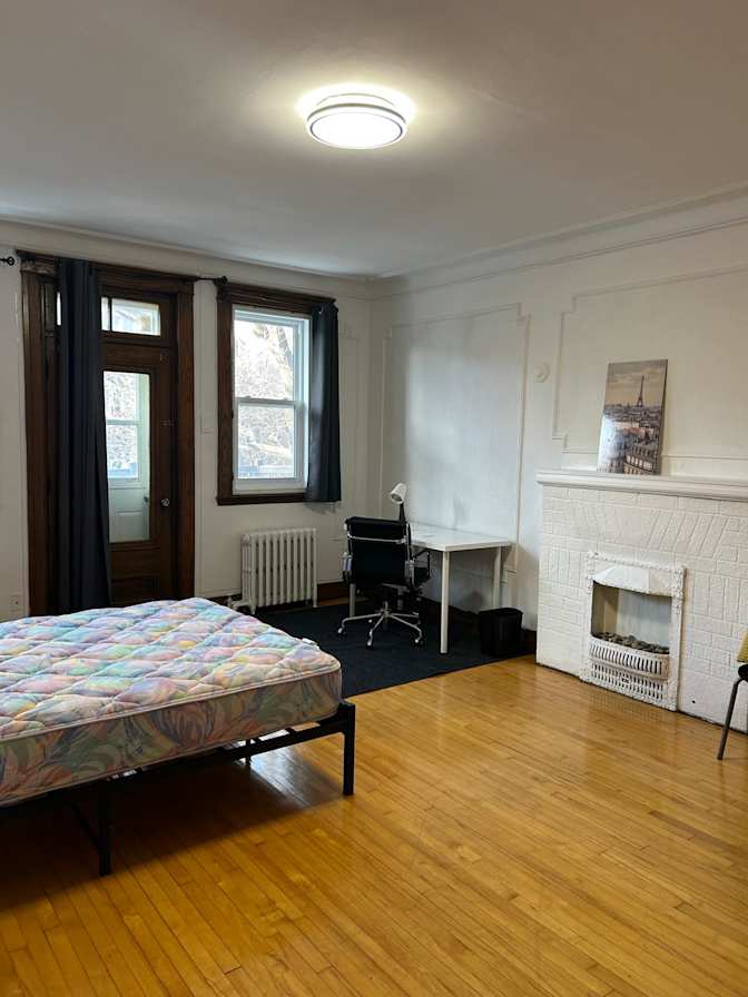Carole's room