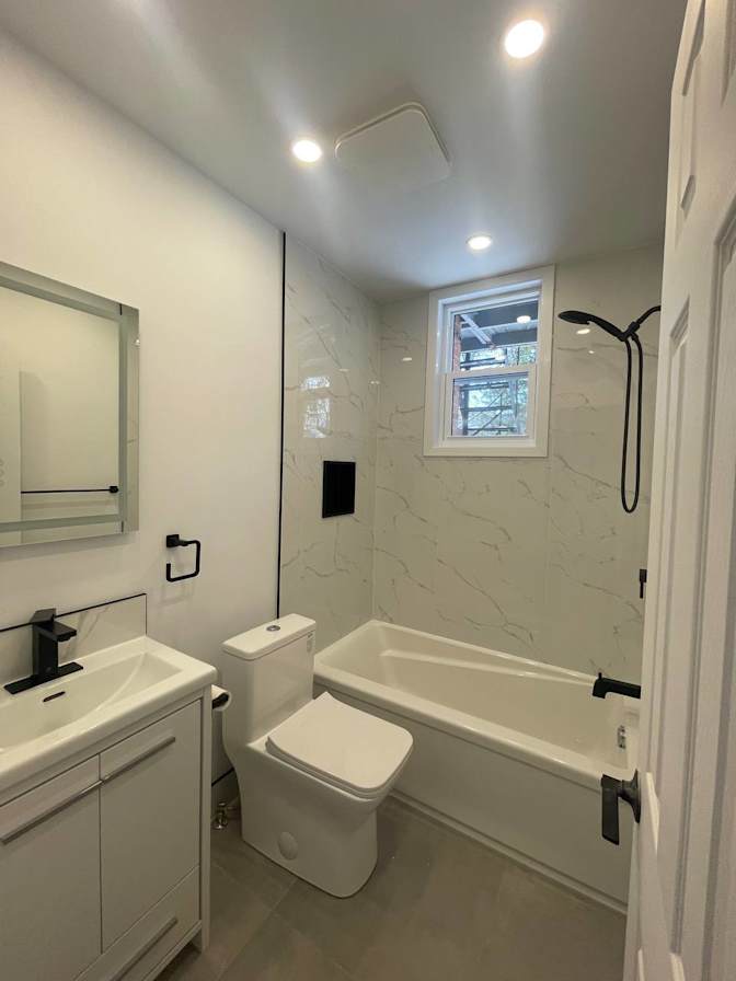 Kimia Esmaili's room