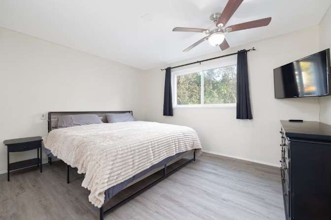 Stephanie's room