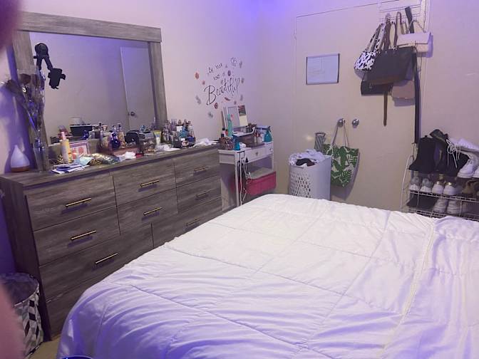 Niko's room