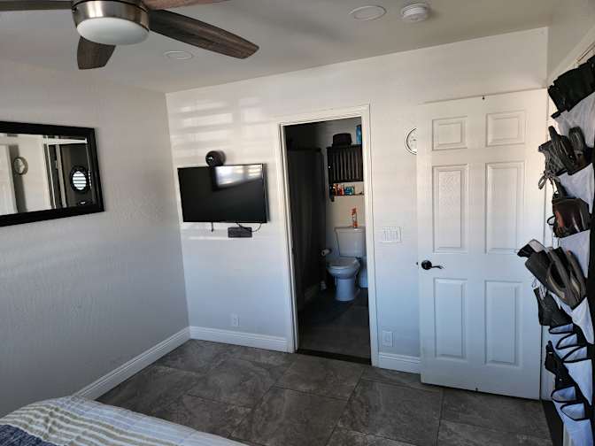Alejandro Calderon's room