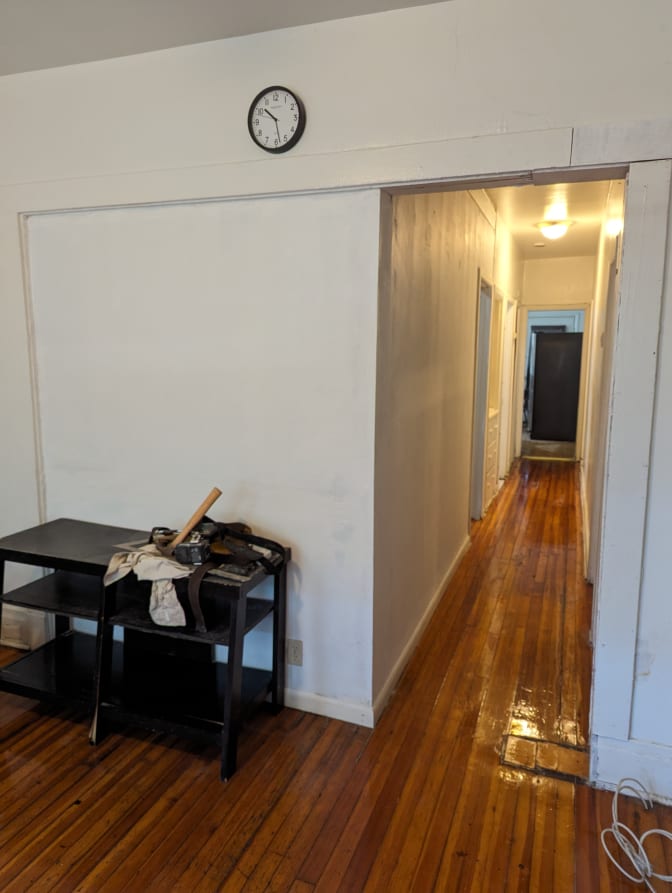 Yong's room