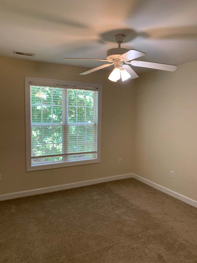Alcove Rooms's room