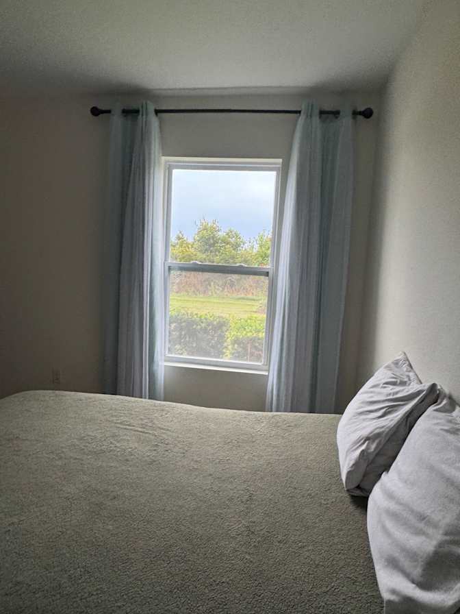 Alanis's room