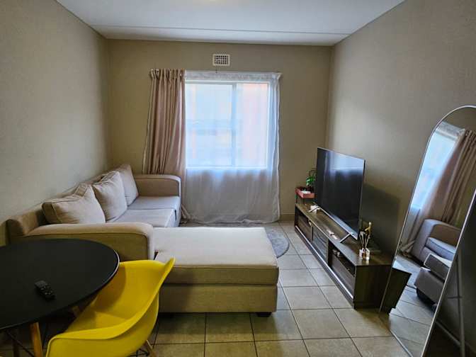 Snenhlanhla's room