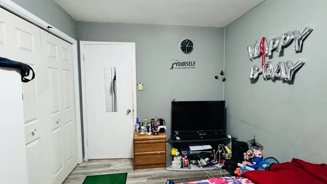 Siddharth Vijayakumar Bini's room