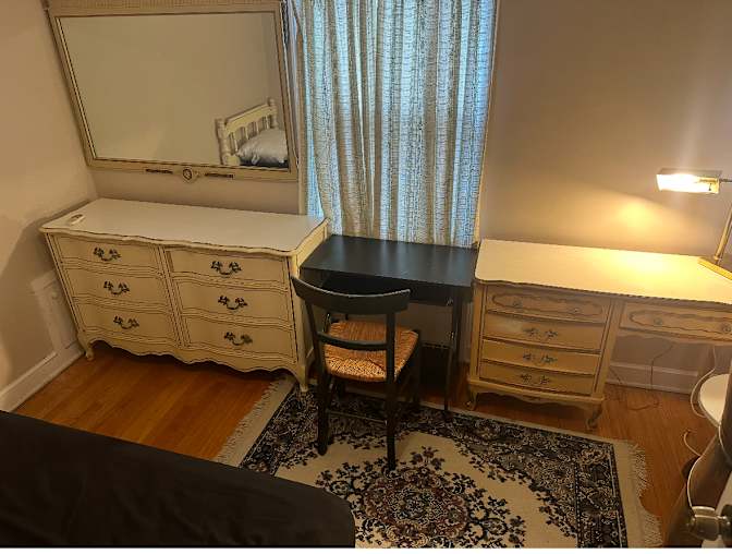 Lin's room