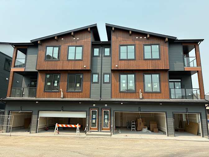 Rowmont Boulevard NW - Photo 7
