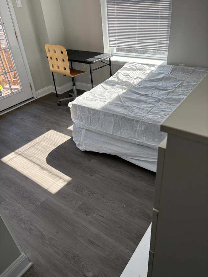 New Renovated and Furnished Room for Rent's room