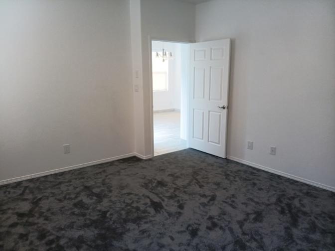Eleanor  Lymon's room