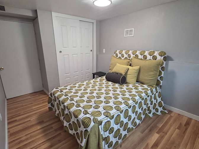 Annalyse's room