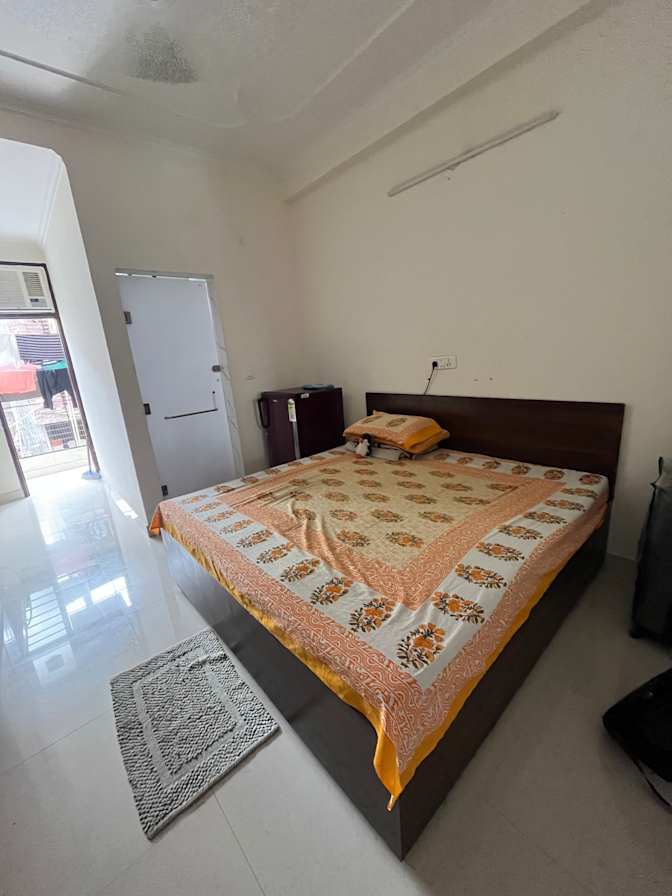 Niki's room