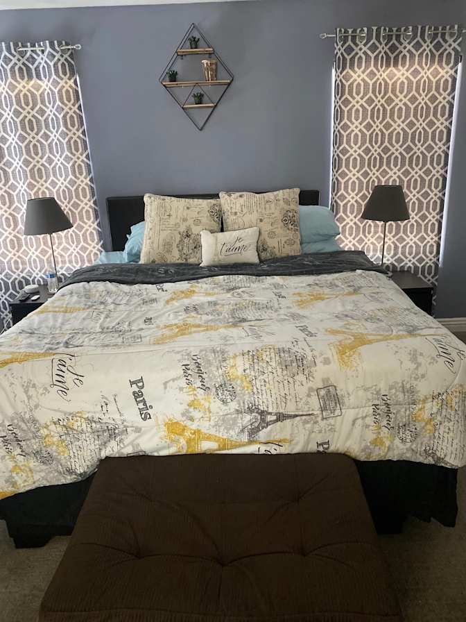 Paul  Okonkwo's room