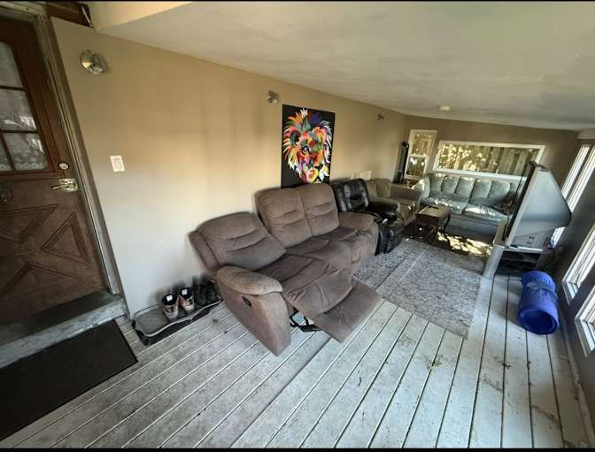 DK's room