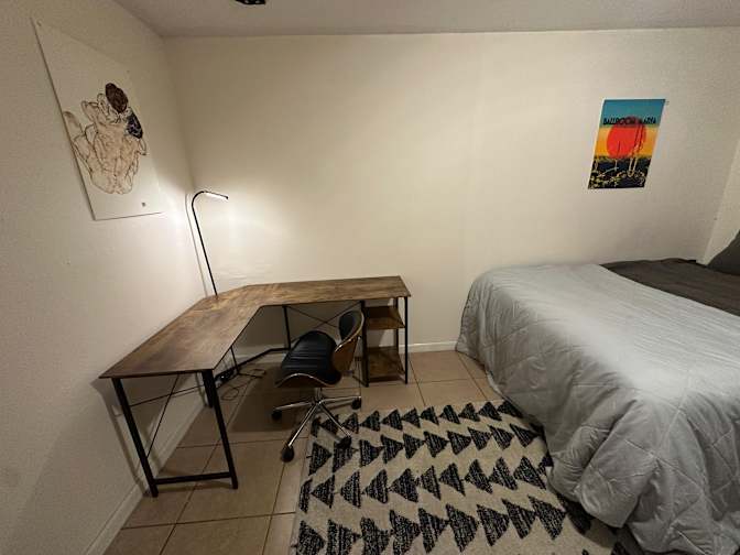 Cansu Mccoy's room