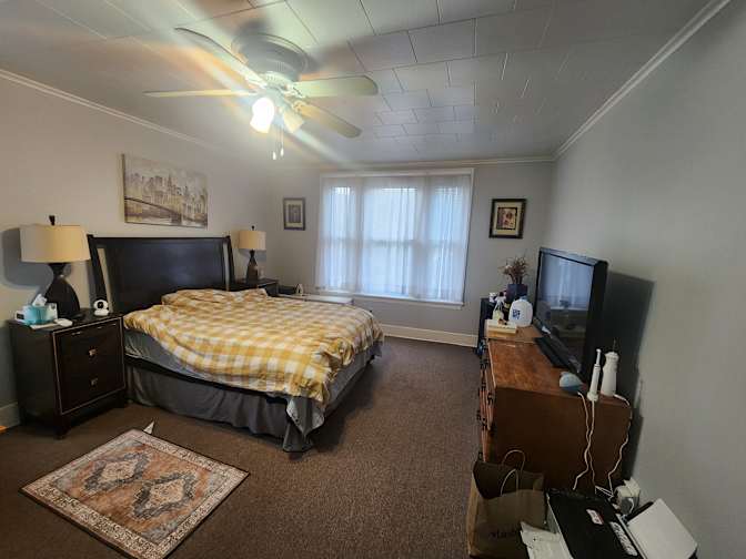 Vikash's room