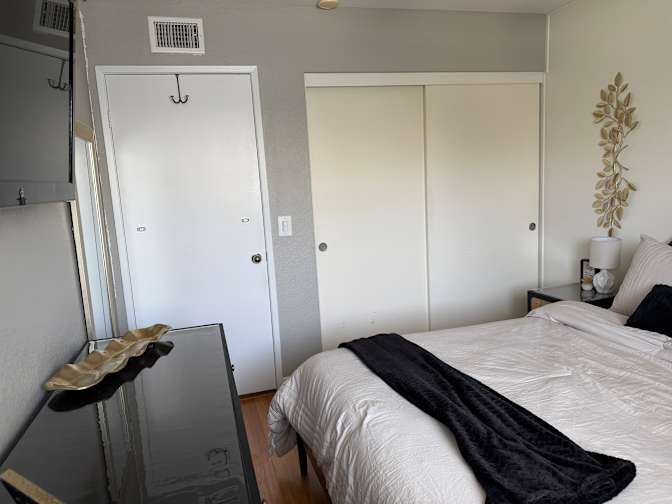 Joselyn's room