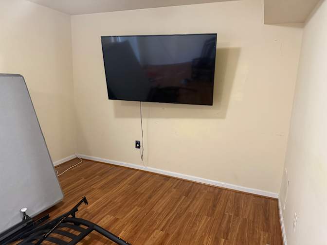 isaac ansah's room