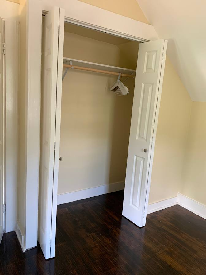 sam's room