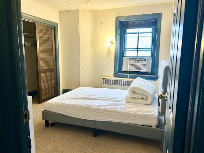 Vivian's room