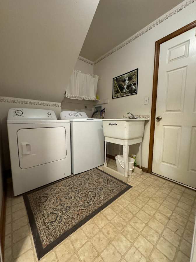 Mary Ann Bright Furnished Room Near Train's room