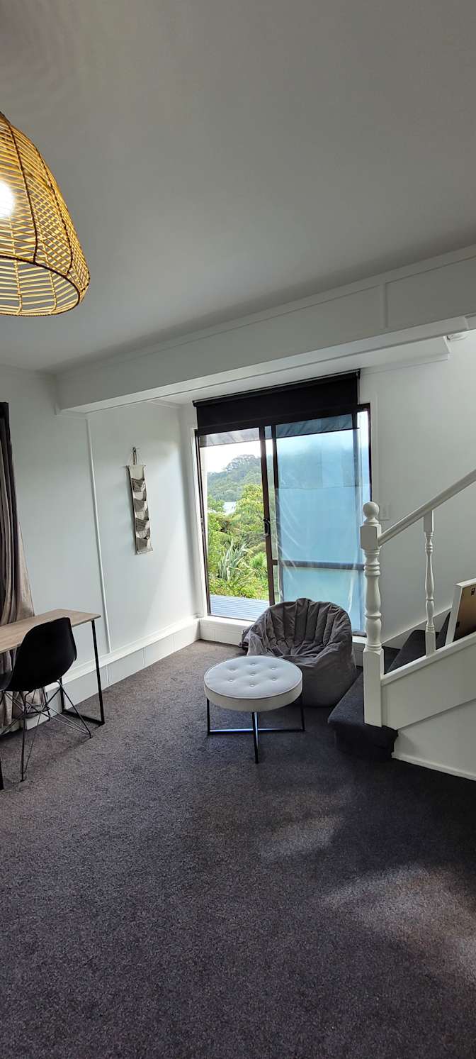 Ata Moradi's room